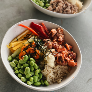 CHICKEN, PRAWNS OR TOFU POKE BOWLS